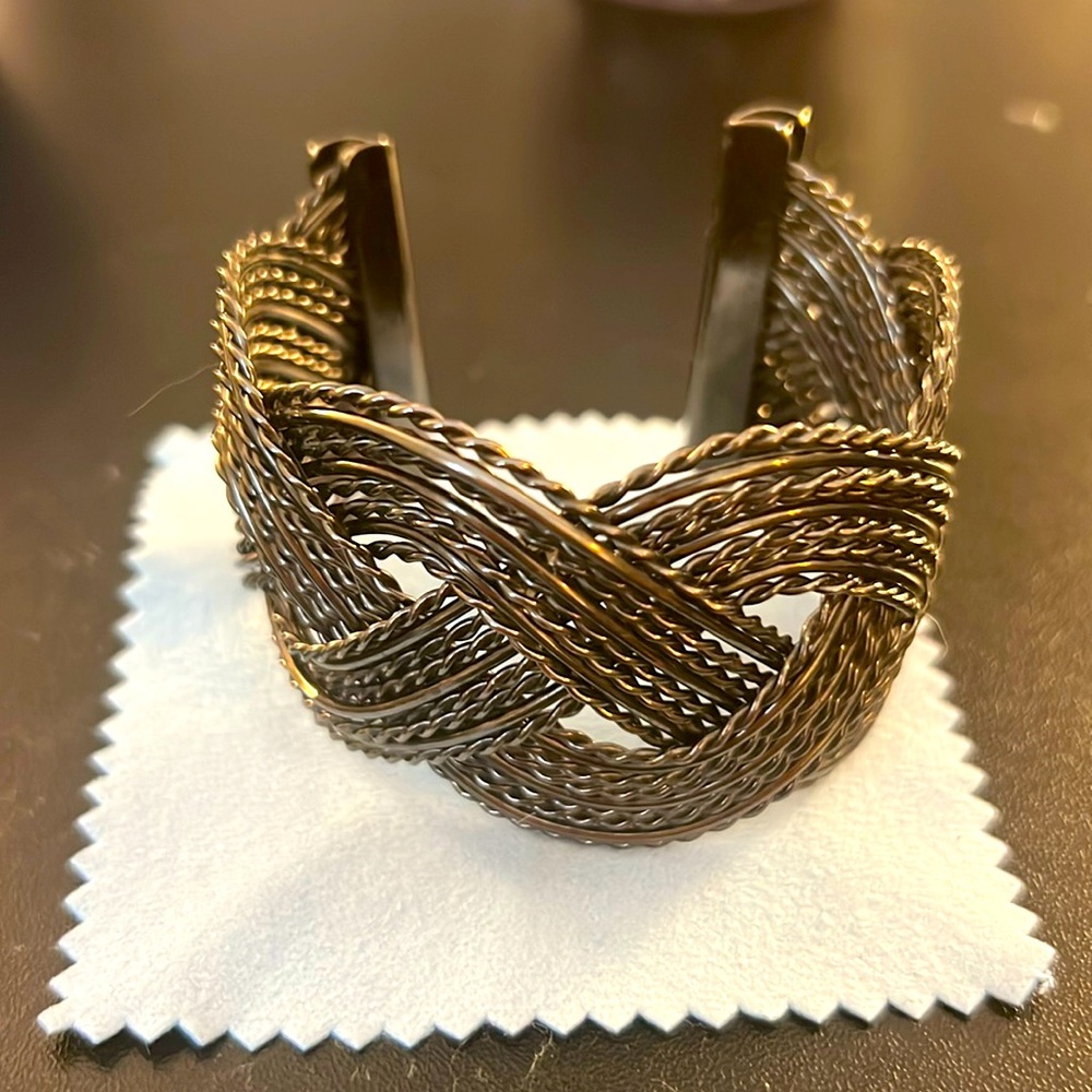 Black cuff